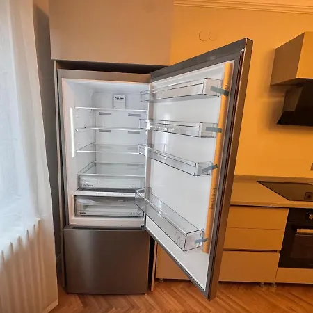 Lux New 2 Bedroom 7 Stars דירה