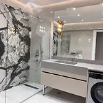 Lux New 2 Bedroom 7 Stars アンカラ