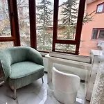Lux New 2 Bedroom 7 Stars *