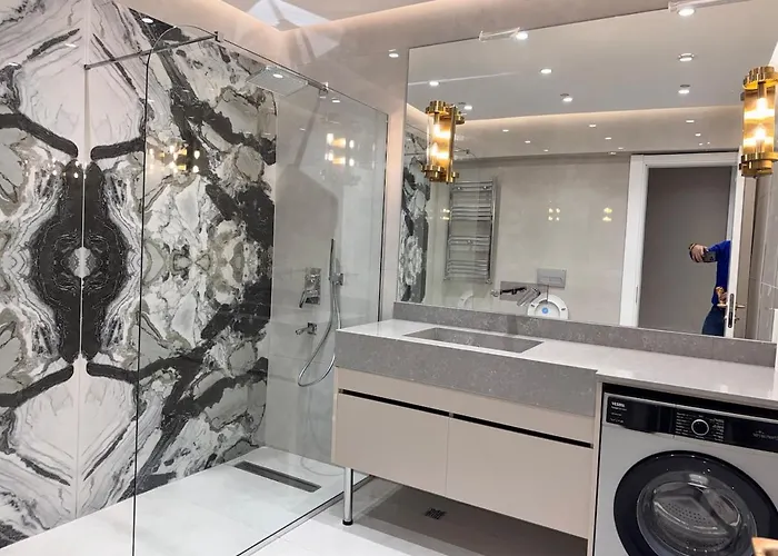 Lux New 2 Bedroom 7 Stars アンカラ