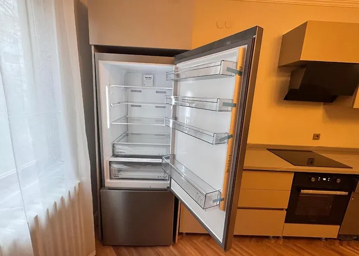 Lux New 2 Bedroom 7 Stars Apartment