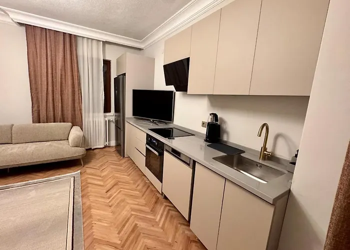 Apartment Lux New 2 Bedroom 7 Stars *