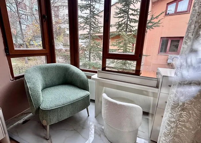 Lux New 2 Bedroom 7 Stars *